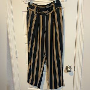 J.O.A. Of Los Angeles Woman’s Cropped Wide Leg Pants